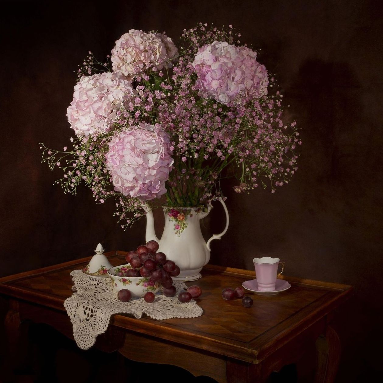 Portrait of Jonas Reidy, senior florist